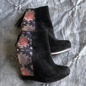 Ella Moss black wedge booties with print